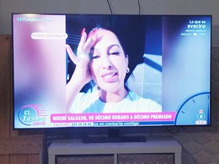 Smart TV Samsung 65 + Soporte Pared