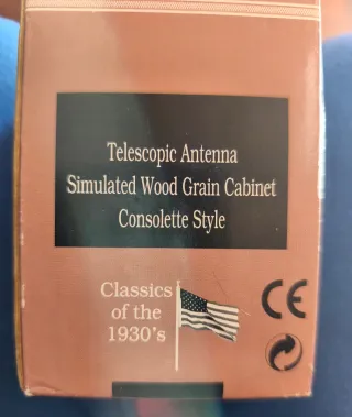 Radio AM FM Vintage. American Classies 1930. Medid