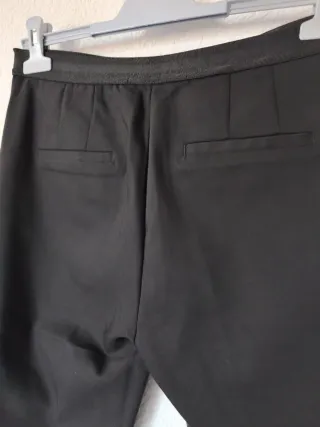 Pantalón negro elegante