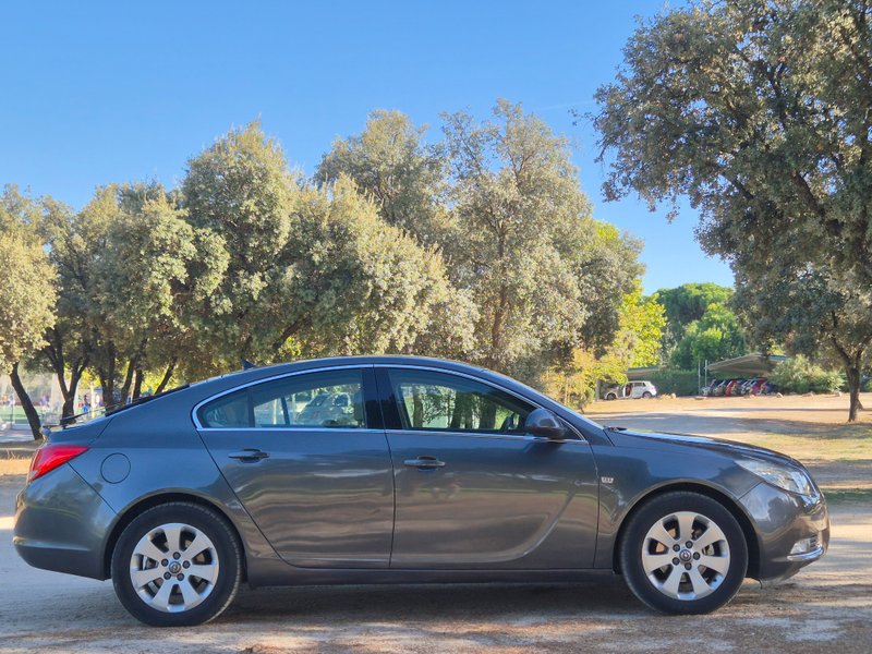 Opel Insignia 2010, foto 5