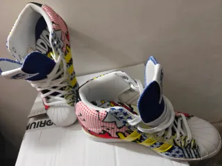 Adidas x Rita Ora T38 Pop-Art Edición Limitada