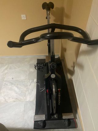 Bicicleta Spinning TOMAHAWK ICE Profesional