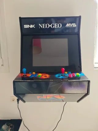 Máquina Arcade walcade con vinilos NeoGeo