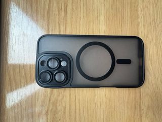 Funda iPhone 16 Pro Negra