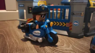 Prisión Pinypon con Coche y Moto Policía