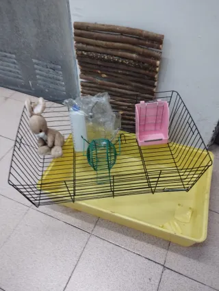 Jaula grande para conejos Poco uso