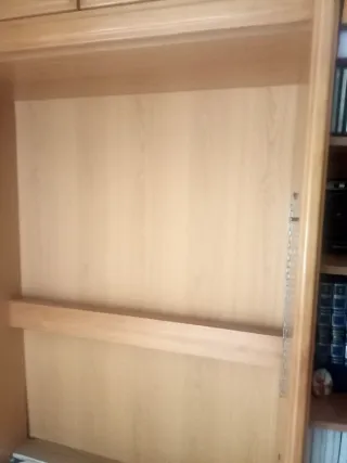 Mueble de madera para habitación