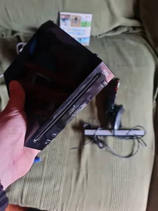 Nintendo Wii + Mando + Wii Sports