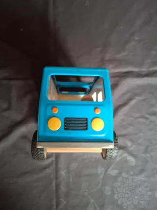 Furgoneta antigua madera Hippie Surf Flores