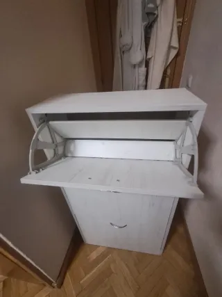 Zapatero blanco de madera