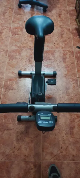 Bicicleta Estática 50A. Asiento regulable