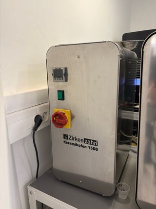 horno para sintetizar zirconio