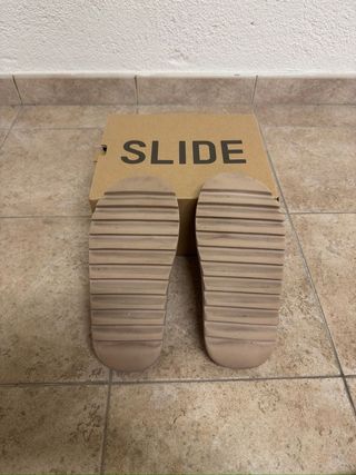 Chanclas Yeezy Slide Beige