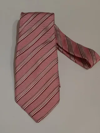 Corbata de hombre GUASH a rayas 100% seda