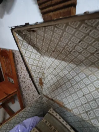 Arcón antiguo forrado