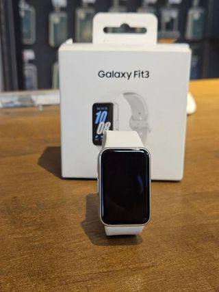 SAMSUNG GALAXY FIT 3 40MM GPS PLATA