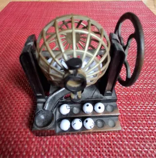 Mini bombo lotería afilalápiz