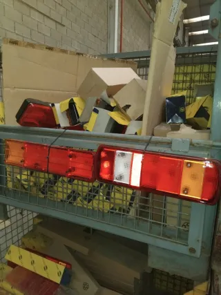 Pilotos traseros para camiones