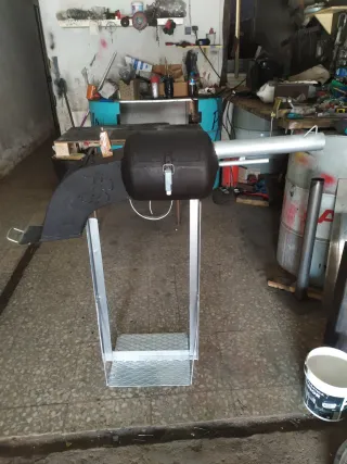 Barbacoa móvil de metal