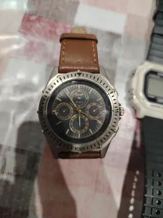 Pack 9 Relojes Diferentes marcas... Swatch, Casio.