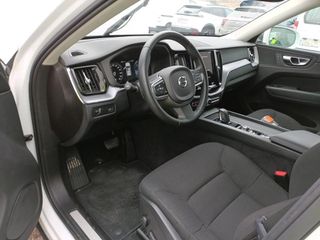 Volvo XC60 2.0 B4 D AWD Momentum Pro Auto 197CV