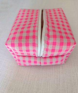 Neceser estampado vichy rosa