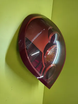 PILOTO TRASERO IZQUIERDO NISSAN ALMERA II