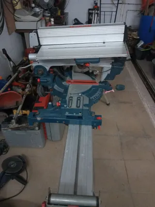 Sierra de mesa Bosch Profesional