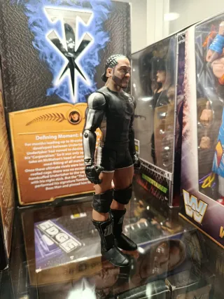 Figura WWE MVP Mattel
