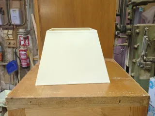 Pantalla de lámpara beige tela