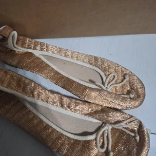 Bailarinas Zara doradas lazos talla 36