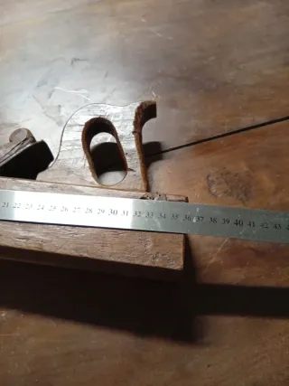 Cepillo de carpintero de madera