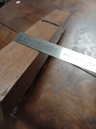 Cepillo de carpintero de madera