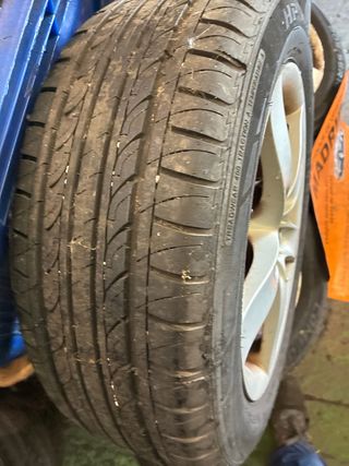 4 Llantas Seat León 205/55R16 91V