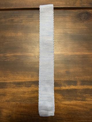 Corbata tejida azul y gris