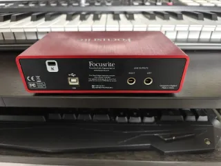 Focusrite Scarlett 2i2 (2ª generación)