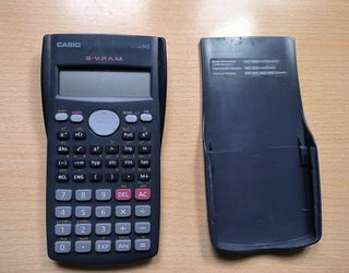 Calculadora Casio FX-82MS