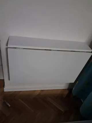 Mesa plegable blanca