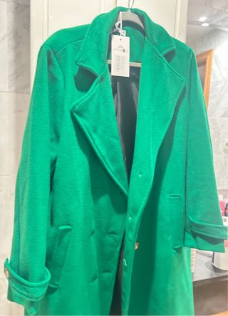 Abrigo largo paño verde sin estrenar