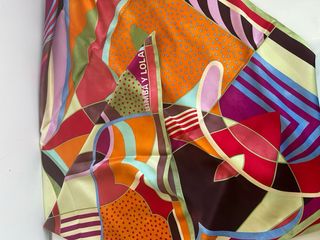 Pañuelo Bimba y Lola estampado multicolor.