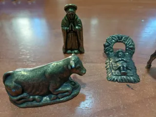 Figuras Belén Metal Bronce y Dorado