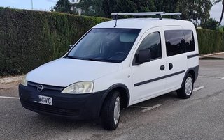 Opel Combo 2010 diésel – 198.500 km – Muy cuidada