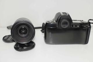 Cámara Nikon F801 y Objetivos Nikkor 35-70/70-210