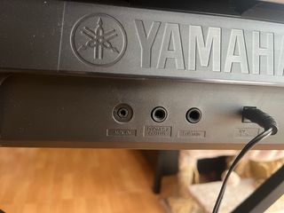 Teclado Digital Yamaha YPT-255