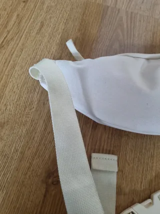 Riñonera Nike Beige