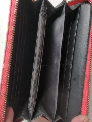 Cartera/monedero con piñas felices