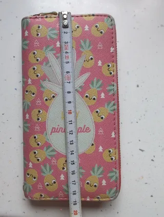 Cartera/monedero con piñas felices