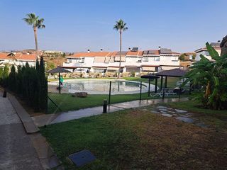 Casa adosada en alquiler en El Faro de Calaburra - Chaparral en Mijas