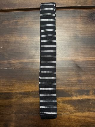 Corbata de punto con rayas