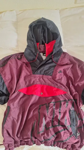 Chaqueta Nike Vintage Morada y Roja